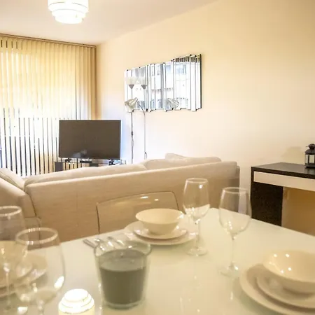 Leeds Vibrant 2 Bedroom Sleeps 4 Exterior photo
