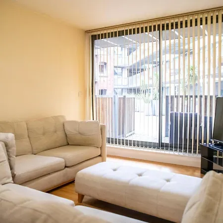 Leeds Vibrant 2 Bedroom Sleeps 4 Exterior photo