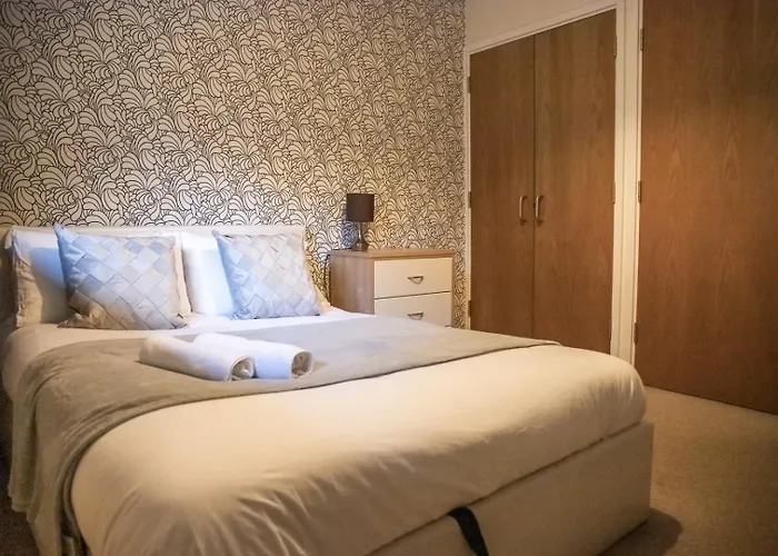 Leeds Vibrant 2 Bedroom Sleeps 4